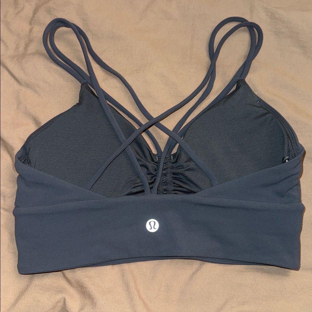 Lululemon pushing limits bra size 6 - Picture 2 of 3